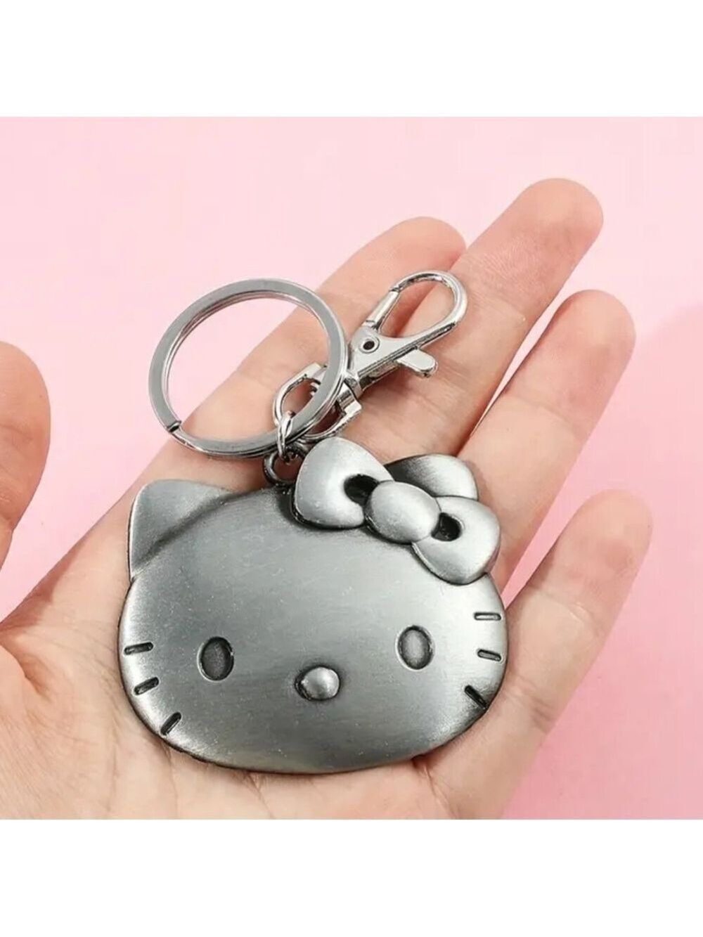 Hello Kitty Silvertone Keychain - Picture 2 of 3